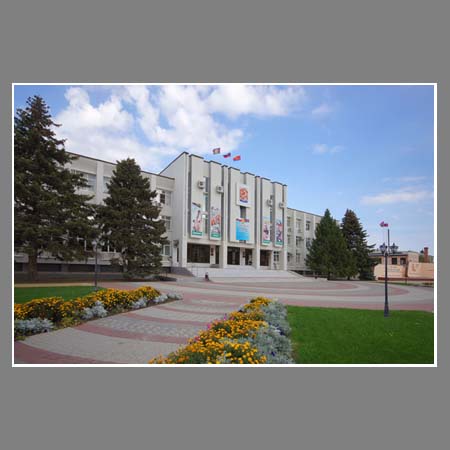 Здание администрвции Каневского района.